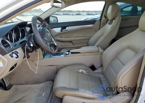 2013 Mercedes-Benz C 250 from USA, damaged, VIN WDDGJ4HB7DG011248